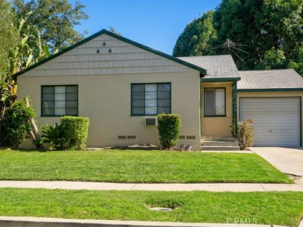 17634 Bromley Street, Encino, CA 91316