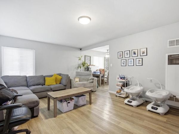 3960 Helix St, Spring Valley, CA 91977