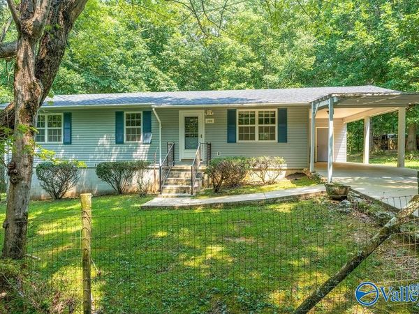 1195 Greenbriar Drive, Fort Payne, AL 35967