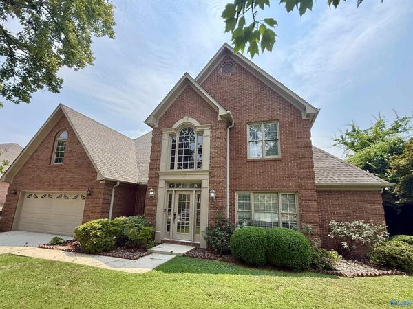 1509 Southampton Court, Decatur, AL 35601