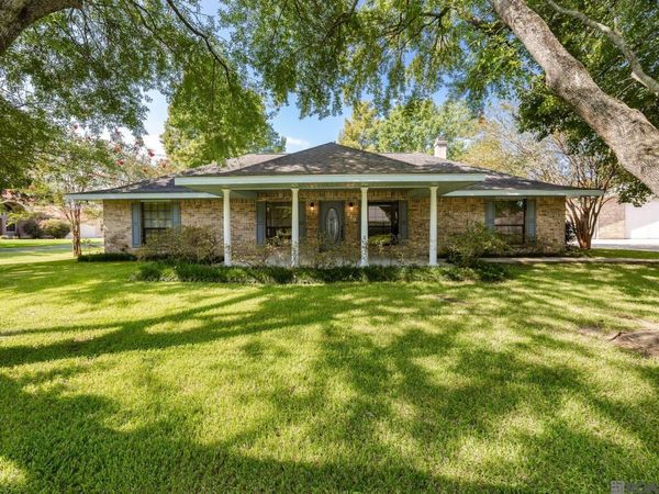 520 Marionneaux St, Brusly, LA 70719