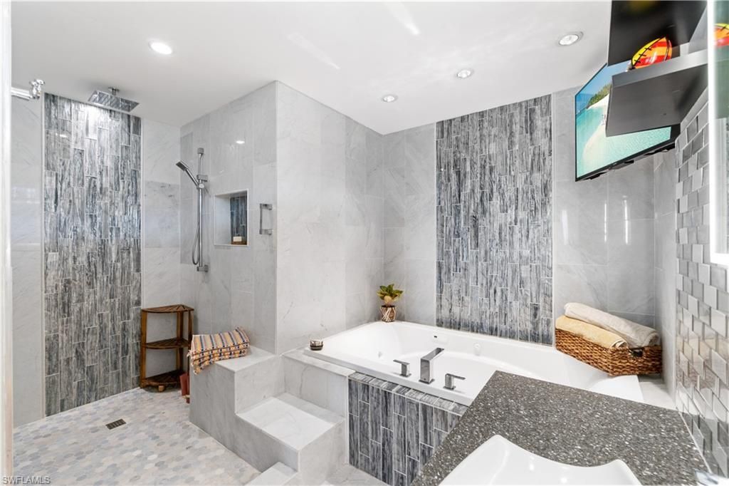 8124 Estero Blvd, Fort Myers Beach, FL 33931 Photo