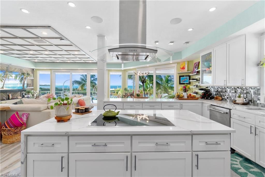 8124 Estero Blvd, Fort Myers Beach, FL 33931 Photo