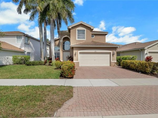 2137 Isla De Palma CIR , NAPLES, FL 34119