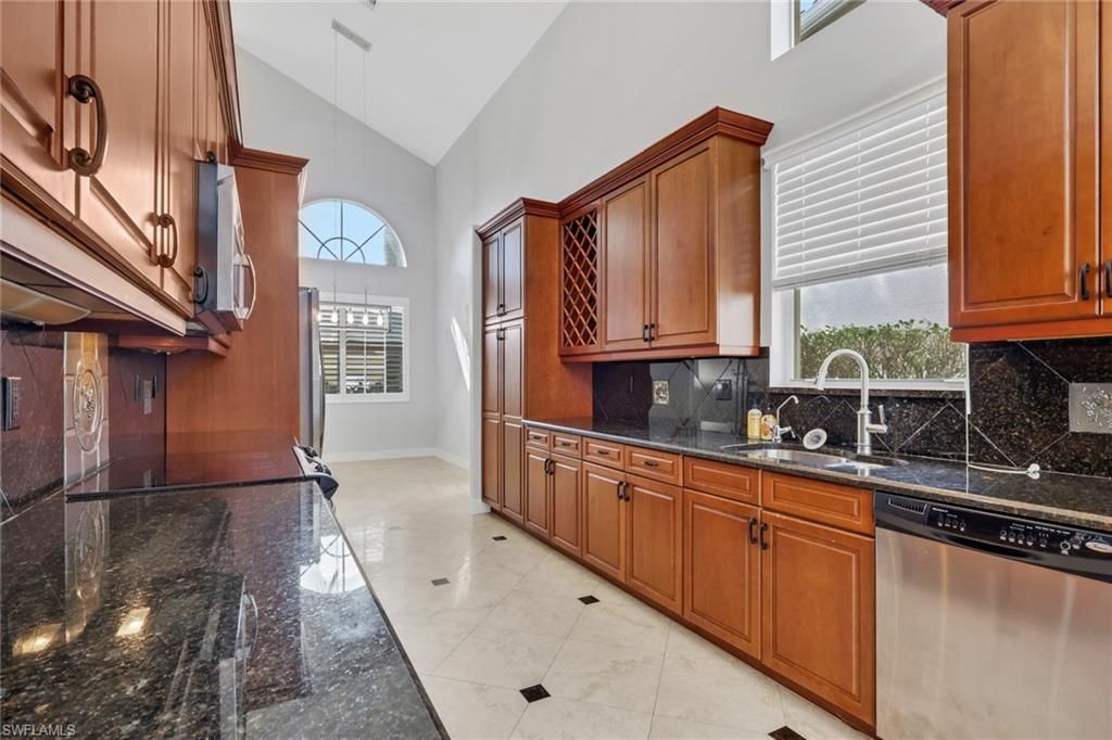 2137 Isla De Palma Cir, Naples, FL 34119 Photo