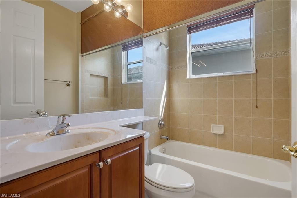 2137 Isla De Palma Cir, Naples, FL 34119 Photo