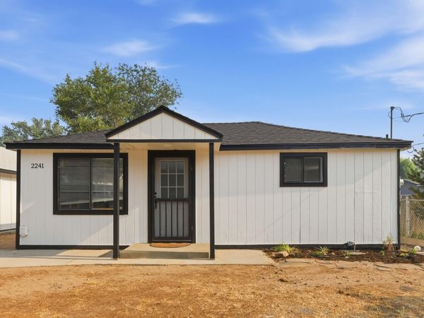 2241 SE Roadway Lane, Prineville, OR 97754