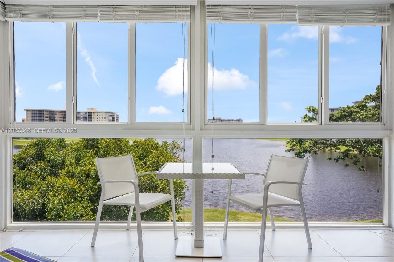 3091 N Course Dr, Unit 502, Pompano Beach, FL 33069 Photo