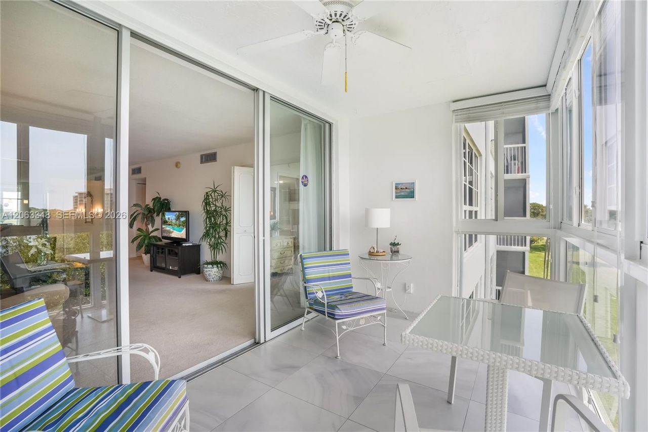 3091 N Course Dr, Unit 502, Pompano Beach, FL 33069 Photo