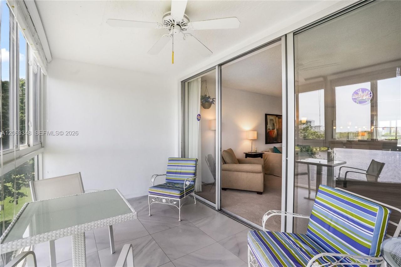 3091 N Course Dr, Unit 502, Pompano Beach, FL 33069 Photo