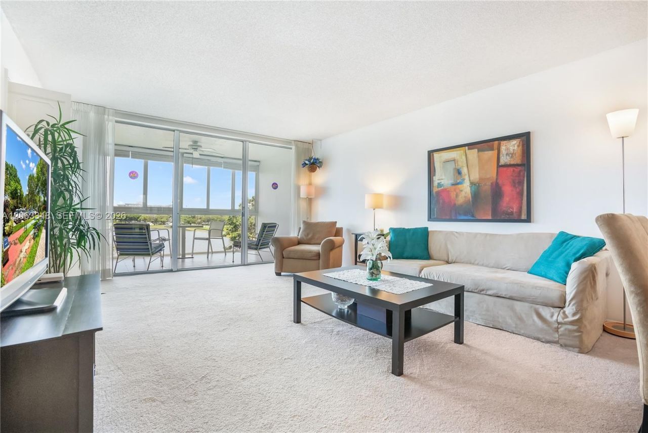3091 N Course Dr, Unit 502, Pompano Beach, FL 33069 Photo