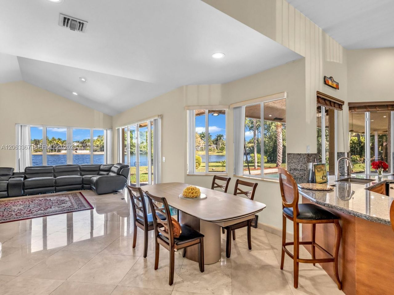 2710 Walkers Way , Weston, FL 33331 Photo