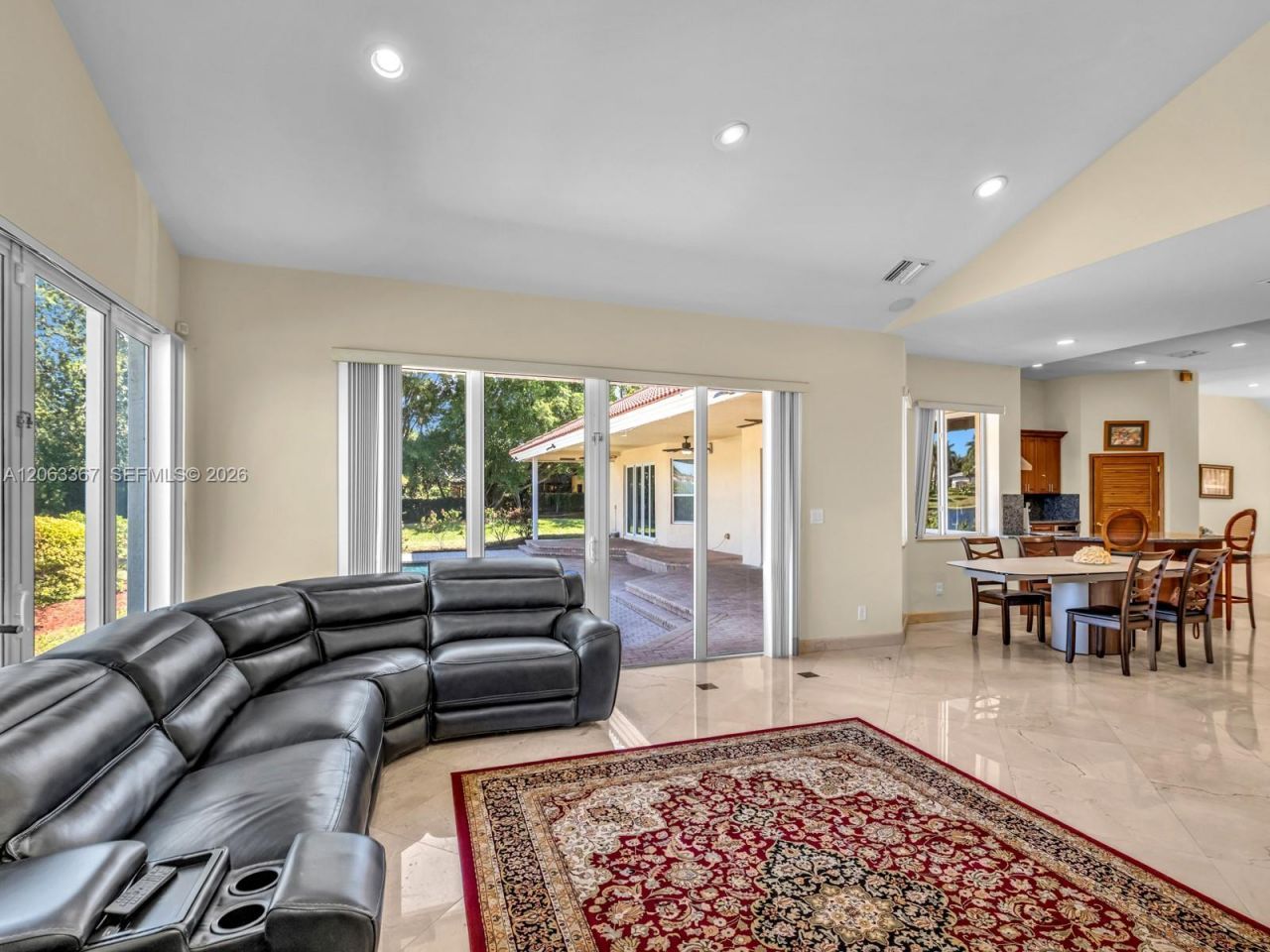 2710 Walkers Way , Weston, FL 33331 Photo