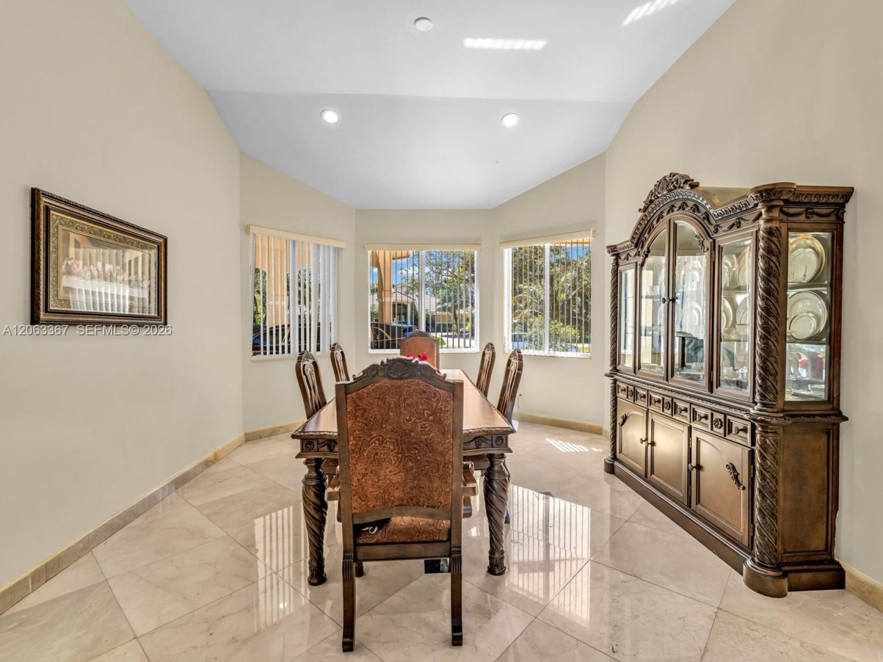 2710 Walkers Way , Weston, FL 33331 Photo