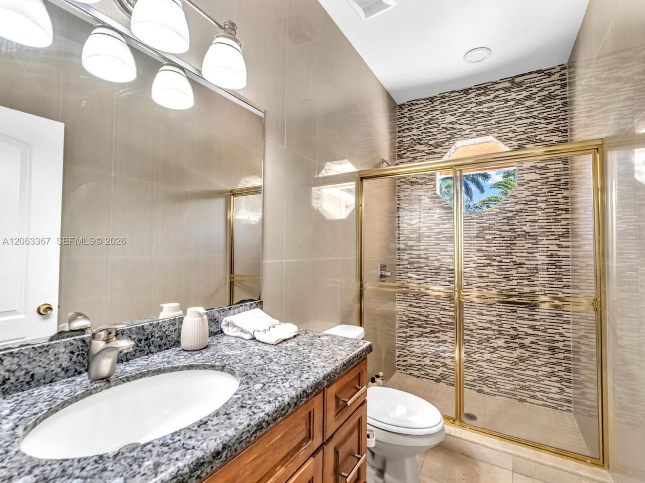 2710 Walkers Way , Weston, FL 33331 Photo