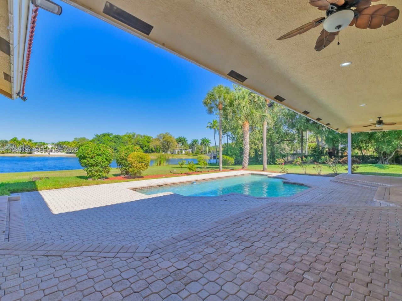 2710 Walkers Way , Weston, FL 33331 Photo