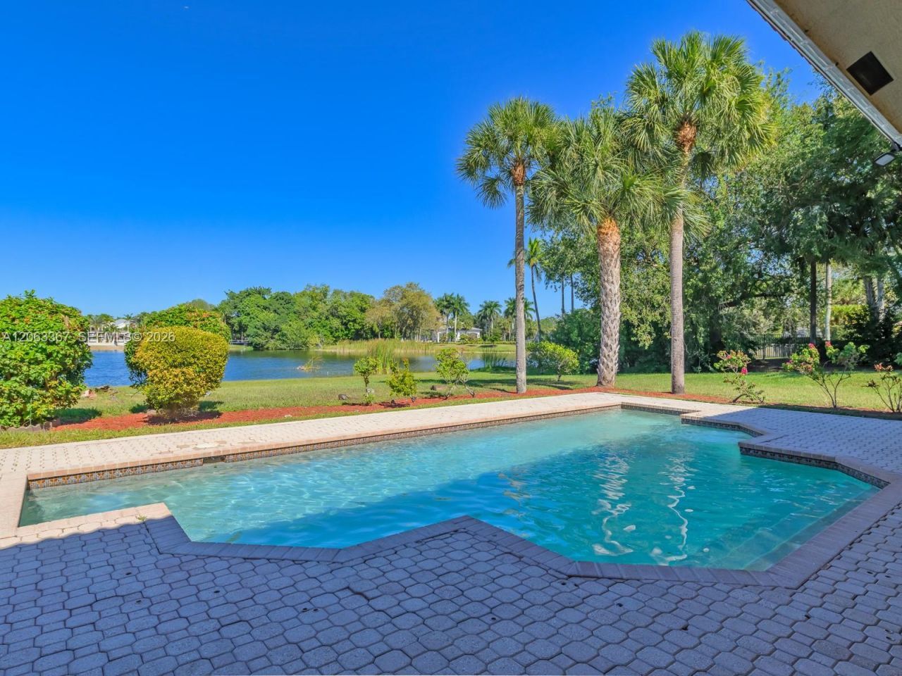 2710 Walkers Way , Weston, FL 33331 Photo