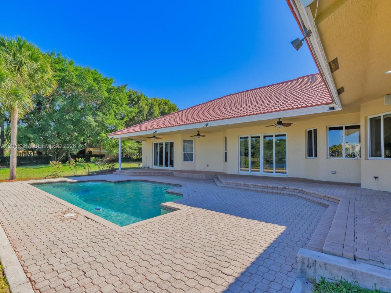 2710 Walkers Way , Weston, FL 33331 Photo