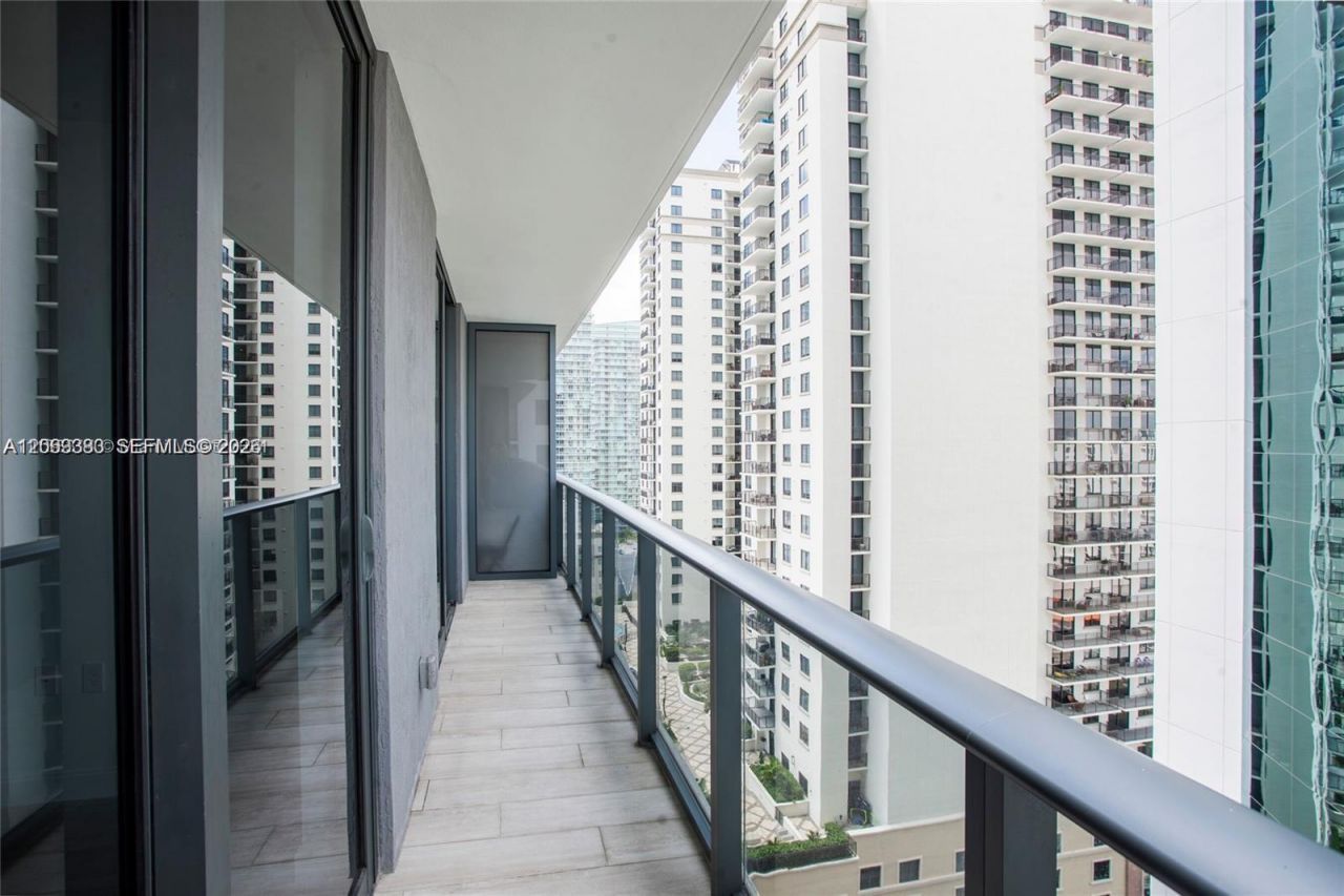 55 SW 9th St, Unit 1907, Miami, FL 33130 Photo