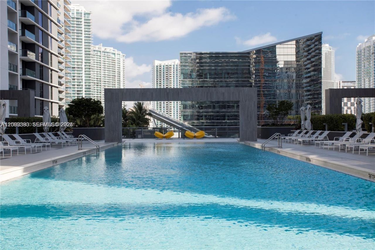 55 SW 9th St, Unit 1907, Miami, FL 33130 Photo