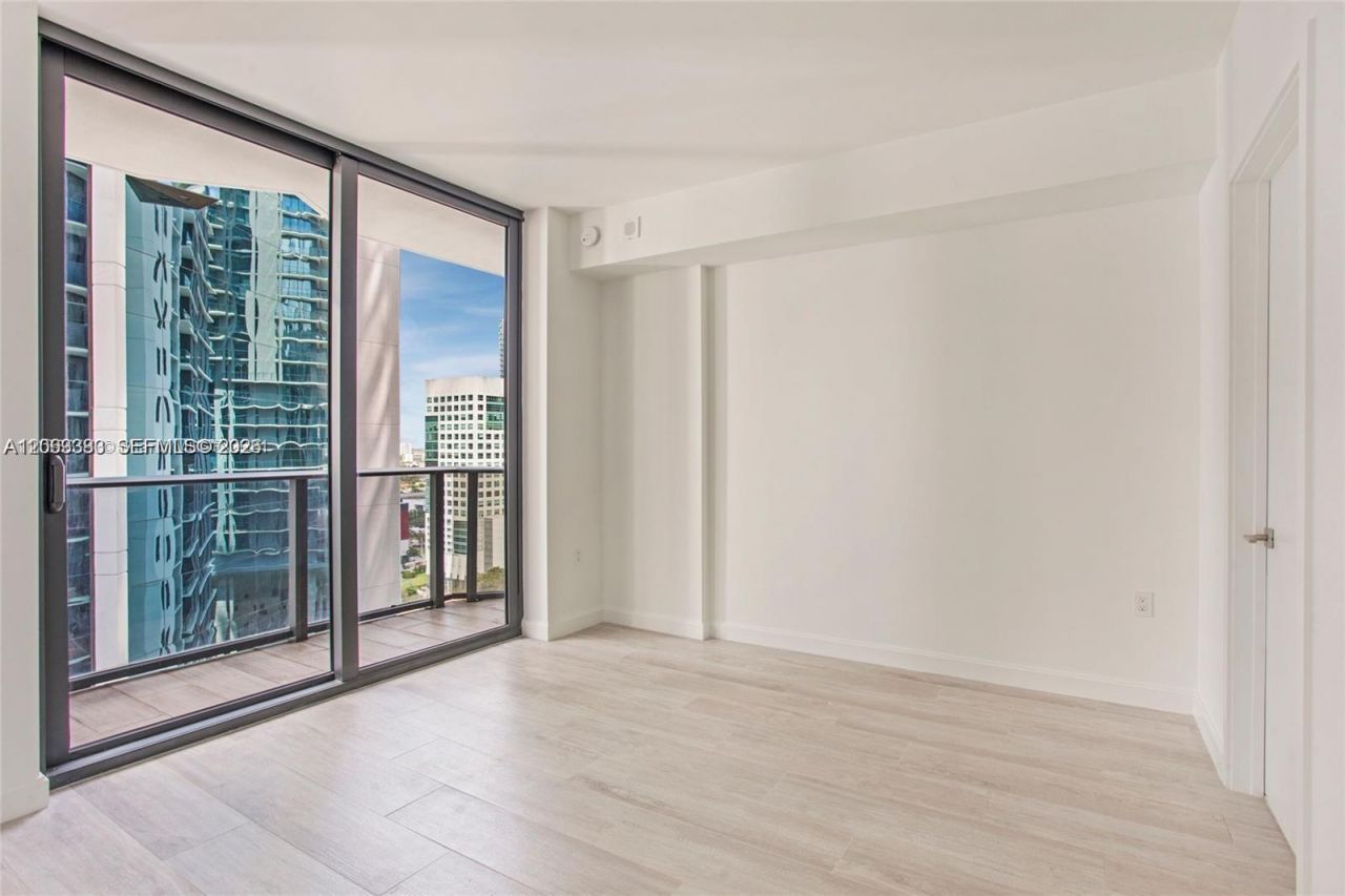 55 SW 9th St, Unit 1907, Miami, FL 33130 Photo