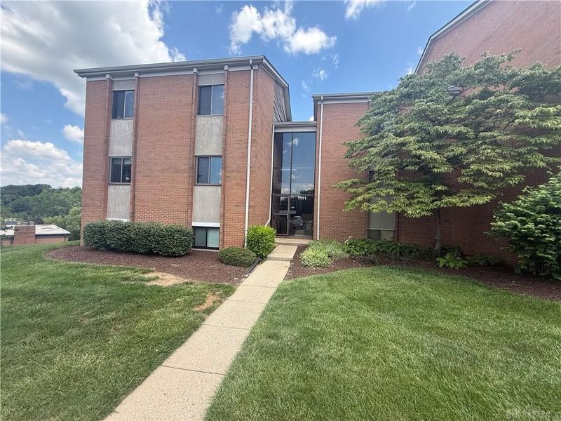 1111 Arrowhead Crossing, West Carrollton, OH 45449 Photo 1