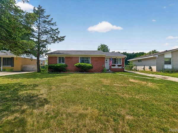 10660 Jackson Street, Van Buren Township, Mi 48111