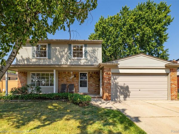 30327 Ohmer Drive, Warren, Mi 48092