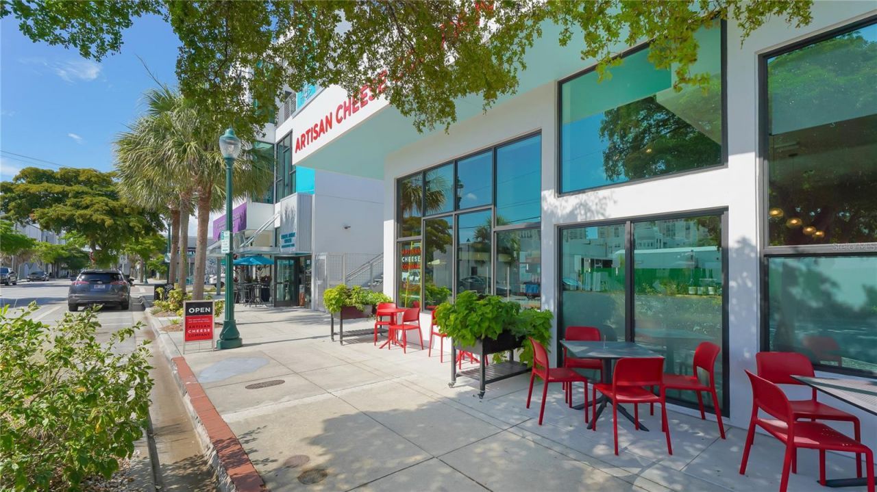 631 N Orange Avenue, Unit 108, Sarasota, FL 34236 Photo