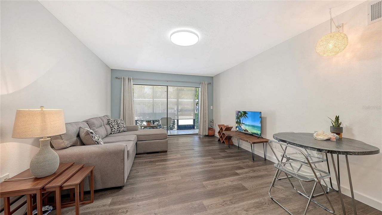 631 N Orange Avenue, Unit 108, Sarasota, FL 34236 Photo