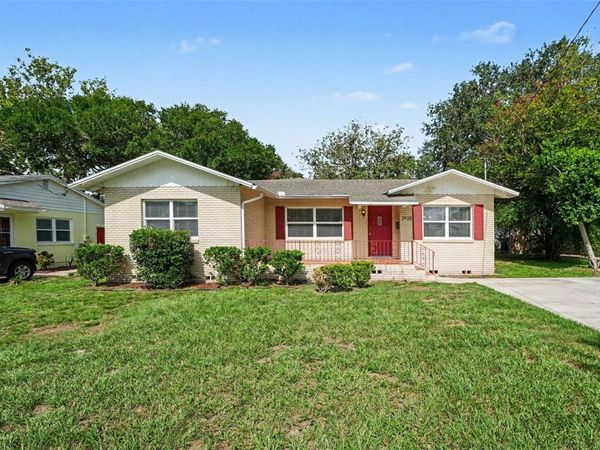 2935 WOODLAND HILLS AVENUE , LAKELAND, FL 33803