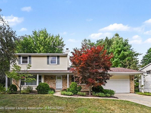 1930 Yuma Trail, Okemos, MI 48864