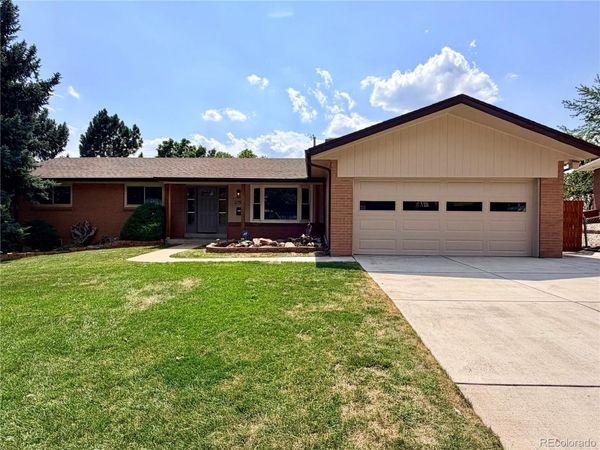 2753 S Benton Street , Denver, CO 80227