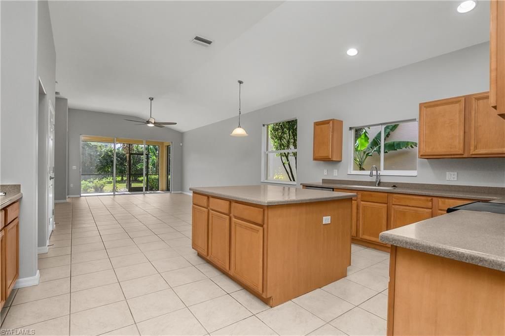 2022 Fairmont Ln , Naples, FL 34120 Photo