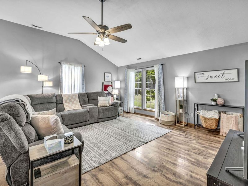 909 Mcdowell Street , Xenia, OH 45385 Photo 8
