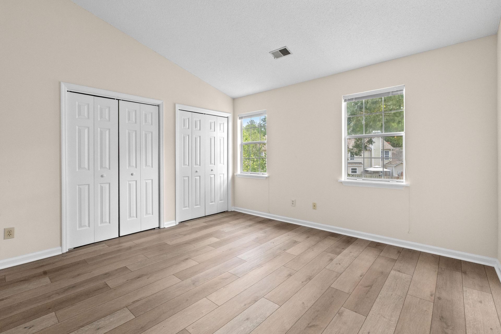 1011 Reserve Way Photo 28