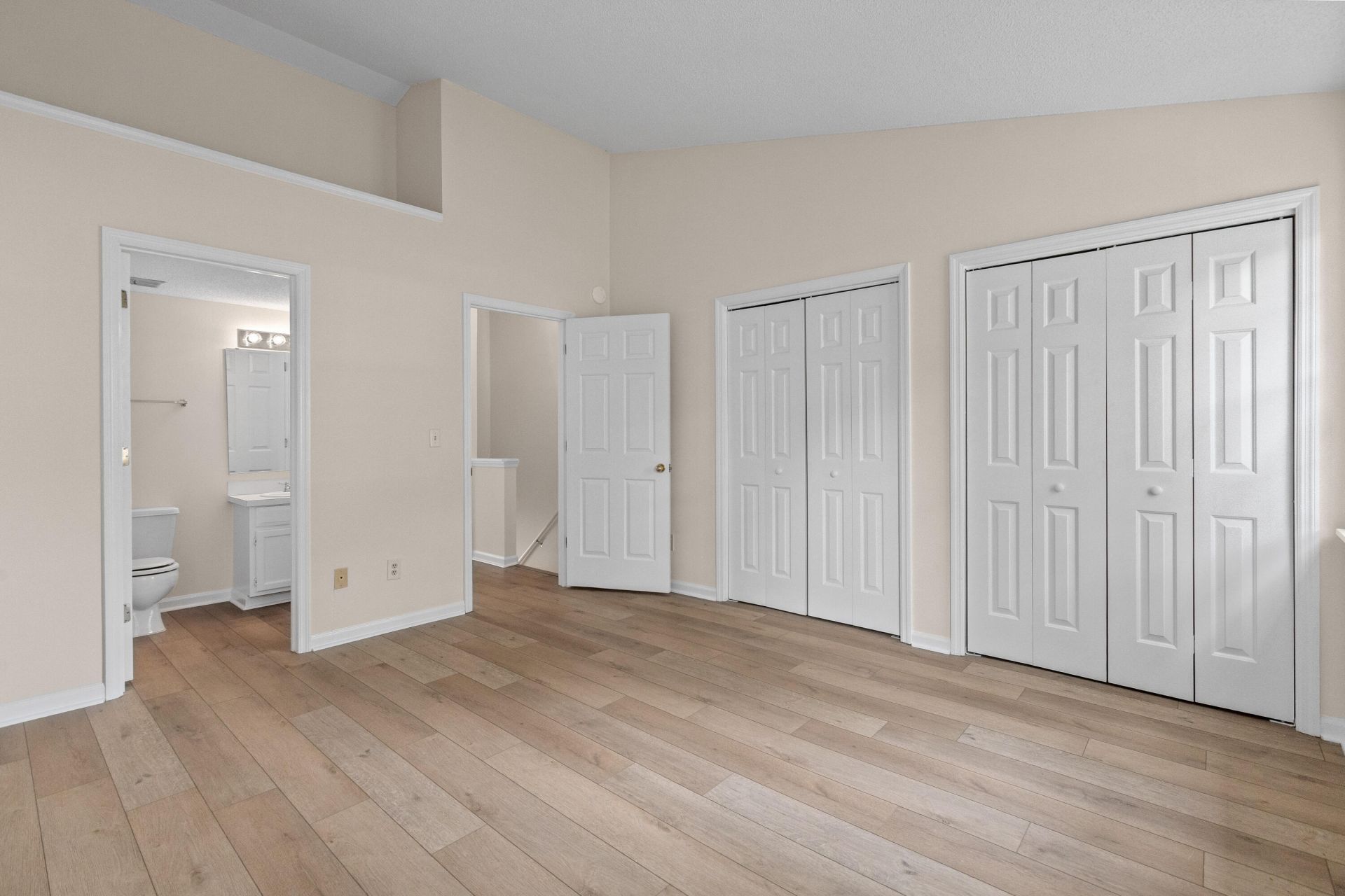1011 Reserve Way Photo 31