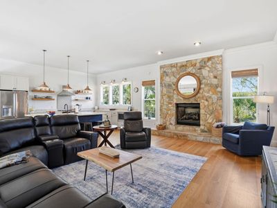 831 Hammocks Way, Edisto Island, SC 29438