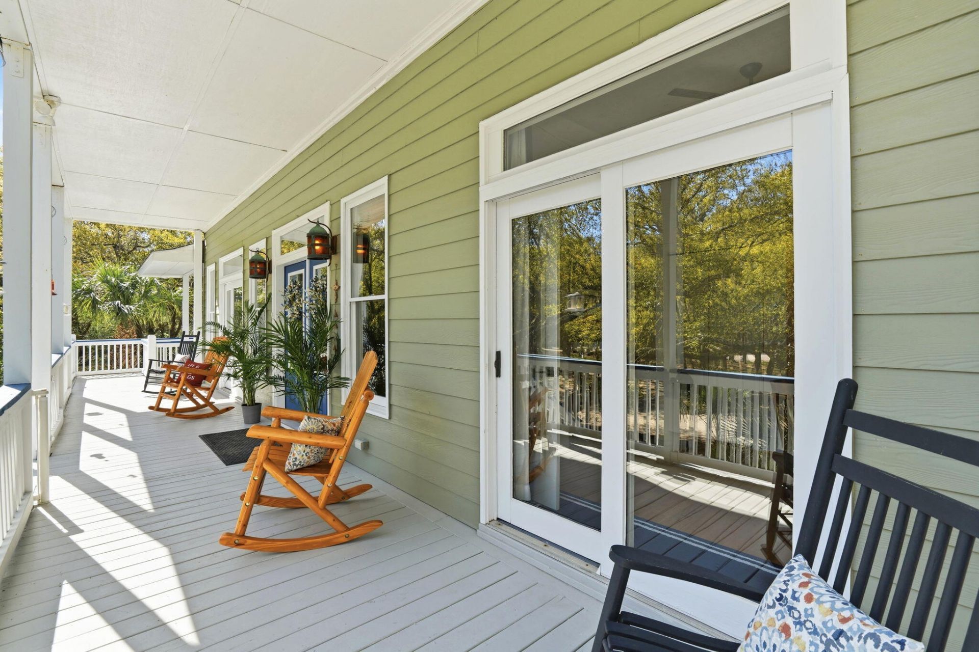 831 Hammocks Way Photo 23