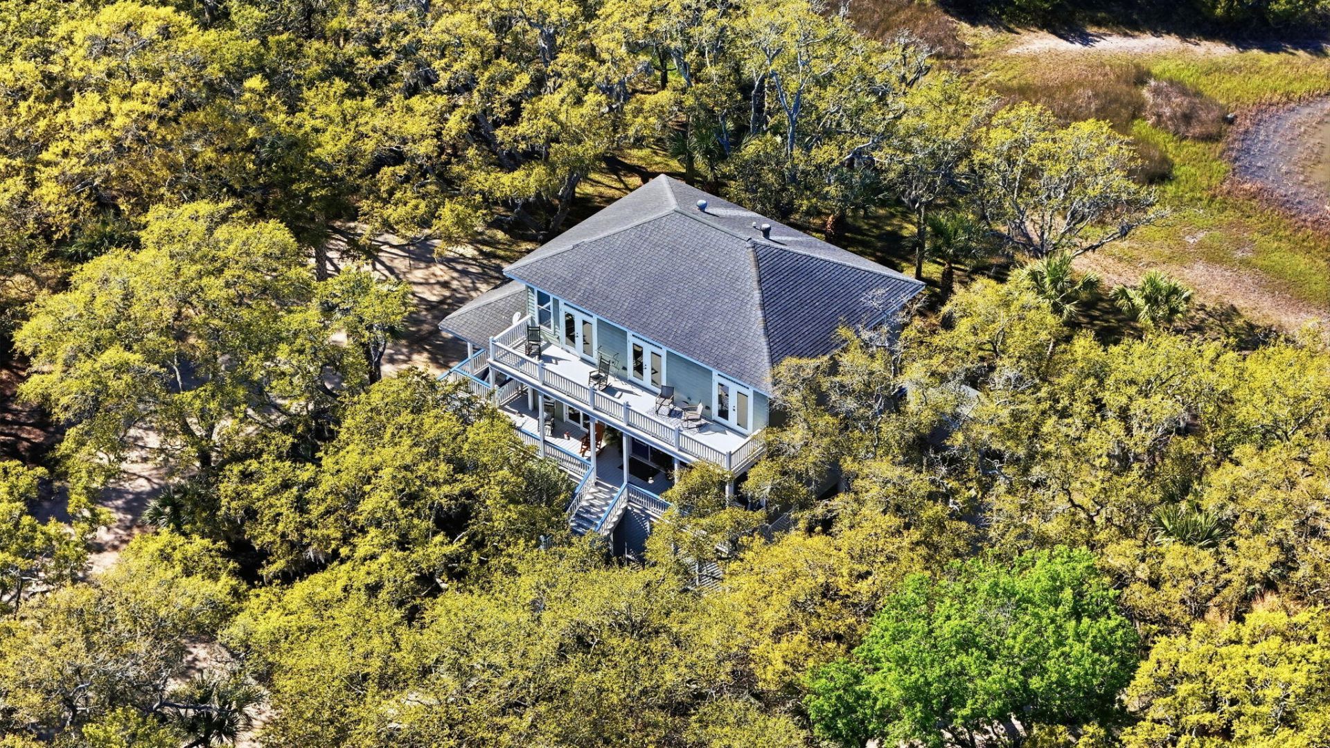 831 Hammocks Way Photo 34