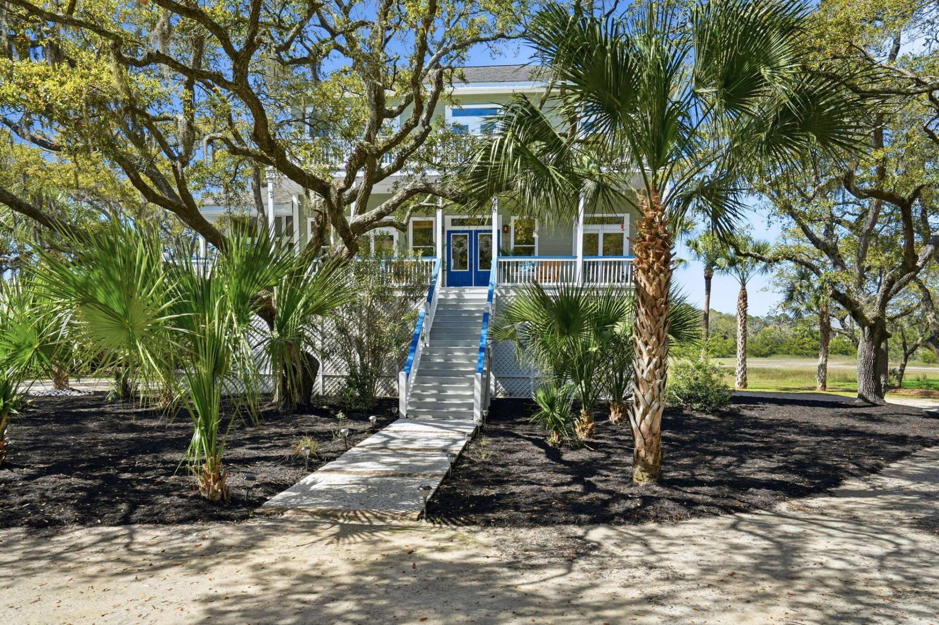 831 Hammocks Way Photo 48
