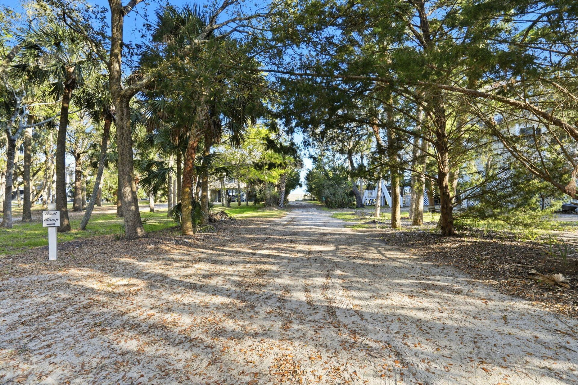 831 Hammocks Way Photo 49