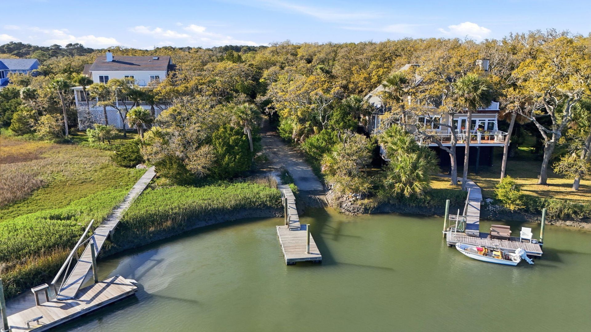 831 Hammocks Way Photo 56