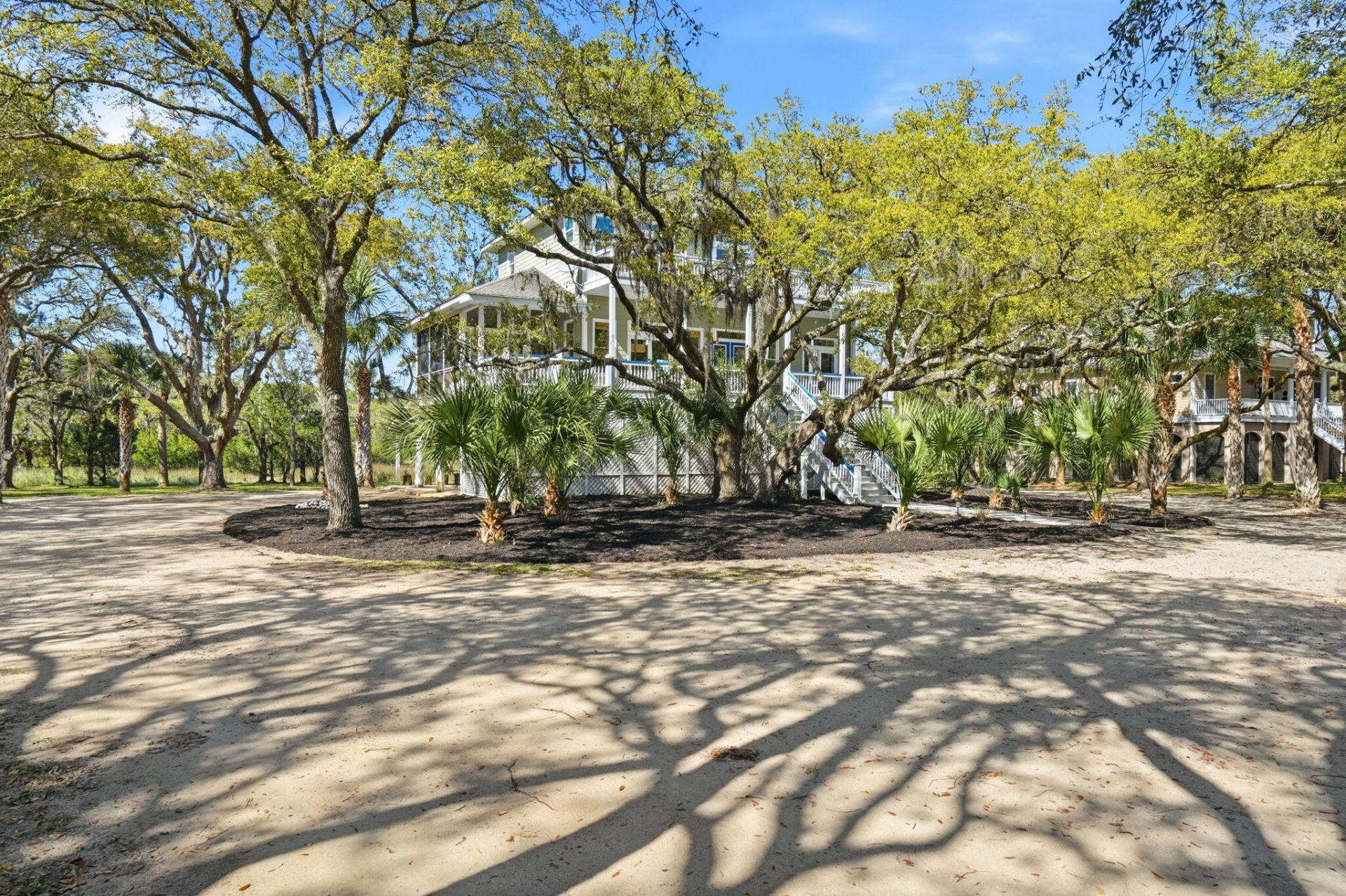 831 Hammocks Way Photo 62