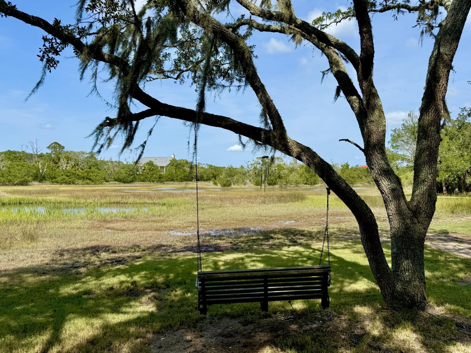 831 Hammocks Way Photo 64