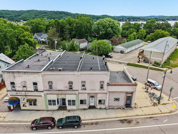 110-120 E Main Street, Merrimac, WI 53561