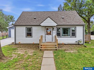 2749 N Cotner Boulevard, Lincoln, NE 68507