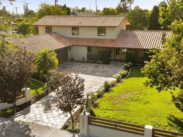 12441 La Bella Dr, Santa Ana, CA 92705