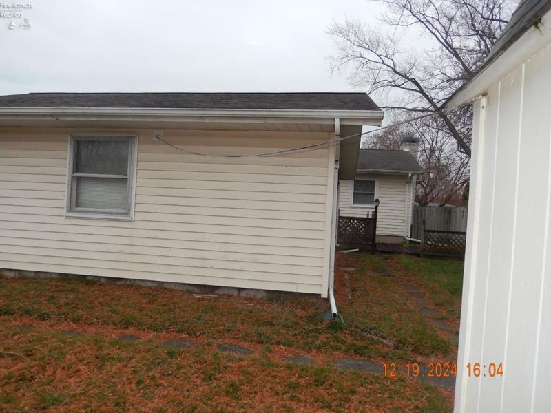 2033 S Oldgate Street, Sandusky, OH 44870 Photo 3