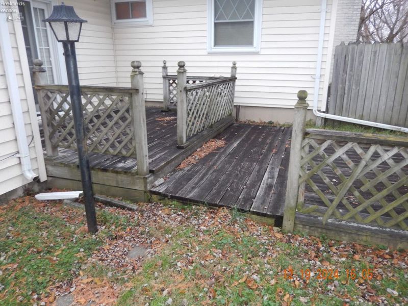 2033 S Oldgate Street, Sandusky, OH 44870 Photo 4
